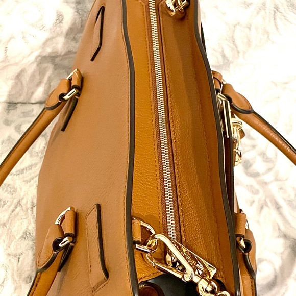 Michael Kors Bag - Picture 6 of 13